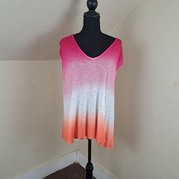 NWT Young Fabulous & Broke YFB Pink Orange Ombré  V Neck Top Size M - Picture 1 of 10